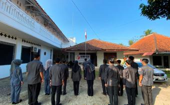 Badan Pengawas Pemilihan Umum (Bawaslu) Kabupaten Pangandaran menggelar apel pagi rutin di Halaman Kantor Bawaslu Kabupaten Pangandaran, Senin (22/6/2026).