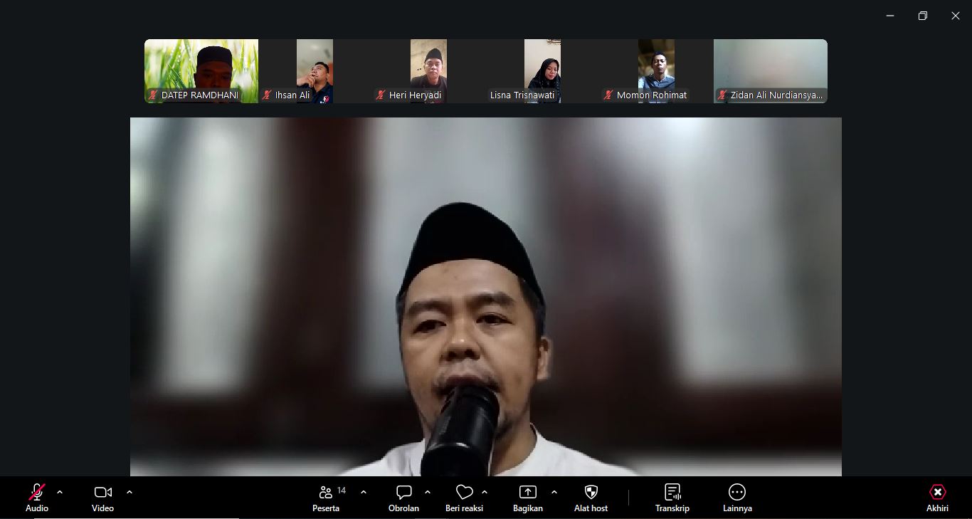 Screenshoot : Anggota Bawaslu Kabupaten Pangandaran, Ade Ajat Sudrajat, M.Pd menjadi Narasumber pada Kegiatan Jum'at Sehati dengan Agenda Tausyiah/Pembinaan Mental di Lingkungan Bawaslu Kabupaten Pangandaran, Jumat (17/7/2026).