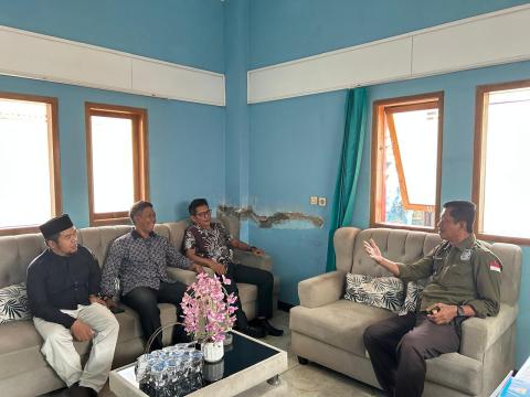 Pimpinan beserta jajaran lakukan koordinasi dengan pemerintah desa dalam rangka sampliing uji petik  pengawasan Pemutakhiran Data Pemilih Berkelanjutan (PDPB) Tahun 2026, pada Kamis (30/7/2026).